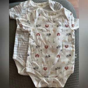 6-9 Month Baby Short Sleeve Onesies